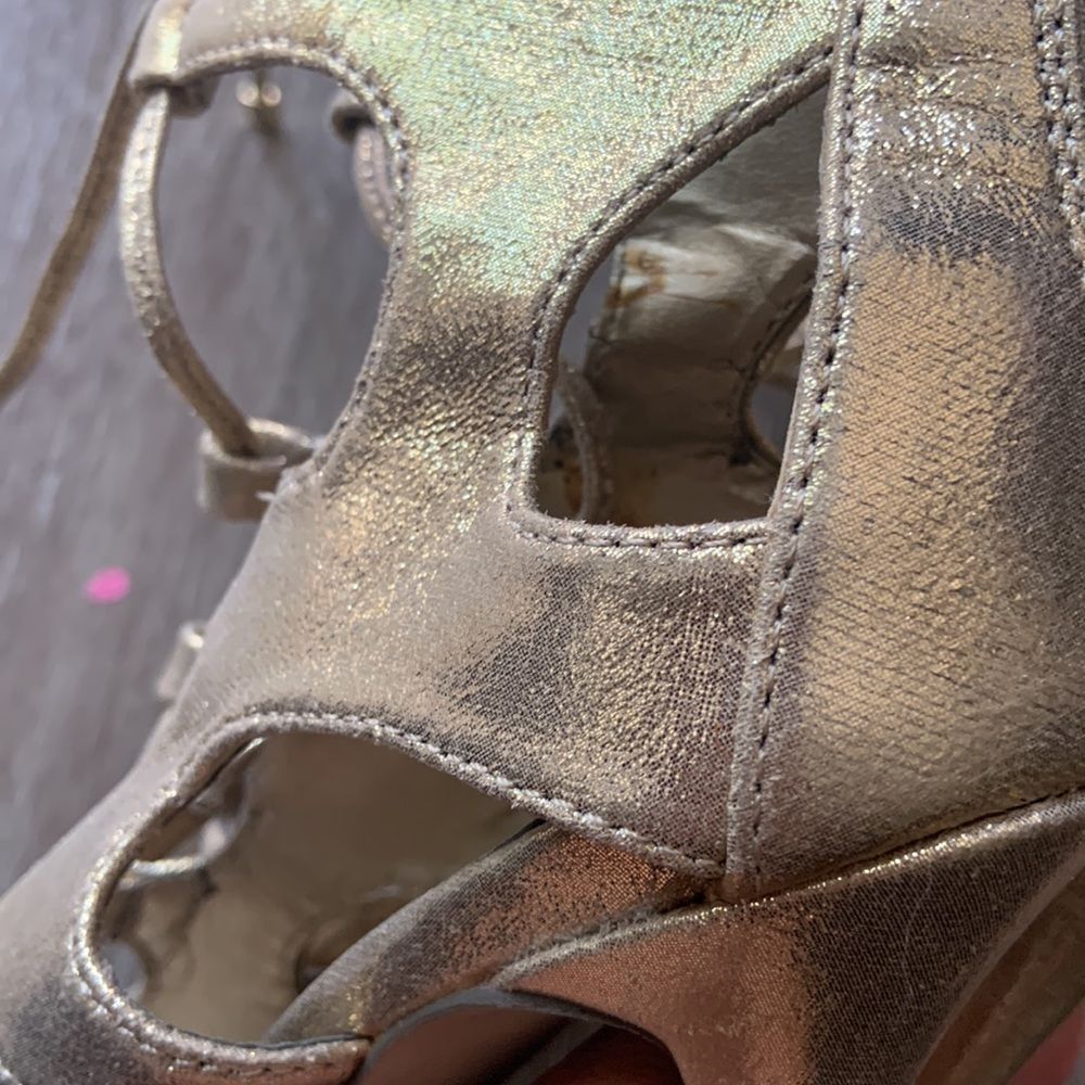 SOLD !!Breckelles gold strapped heels size 7 - Picture 14 of 16